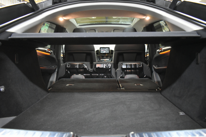 メルセデスベンツ GLE GLE350d 4ﾏﾁｯｸ ｸｰﾍﾟｽﾎﾟｰﾂ ﾚｰﾀﾞｰP 3.0ℓV型6気筒ﾀｰﾎﾞ 全席ﾋｰﾀｰ黒革 ﾊﾟﾉﾗﾏｻﾝﾙｰﾌ ﾊｰﾏﾝｶｰﾄﾞﾝ ﾃﾞｨｽﾄﾛ ﾌﾞﾗｲﾝﾄﾞｽﾎﾟｯﾄ ﾚｰﾝｷｰﾌﾟ AMGｴｱﾛ21AW ｻｲﾄﾞﾗﾝﾆﾝｸﾞﾎﾞｰﾄﾞ地ﾃﾞｼﾞﾅﾋﾞ360ｶﾒﾗ ﾊﾟｰｸﾄﾛ 2年保証