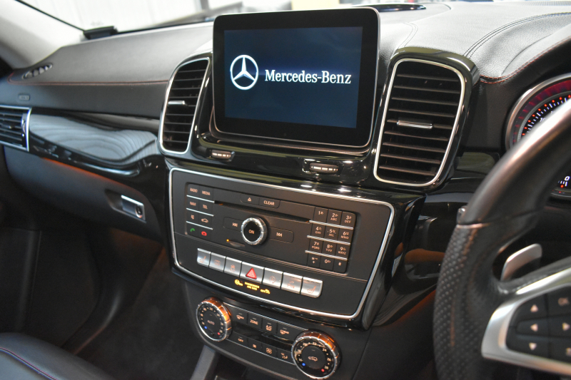 メルセデスベンツ GLE GLE350d 4ﾏﾁｯｸ ｸｰﾍﾟｽﾎﾟｰﾂ ﾚｰﾀﾞｰP 3.0ℓV型6気筒ﾀｰﾎﾞ 全席ﾋｰﾀｰ黒革 ﾊﾟﾉﾗﾏｻﾝﾙｰﾌ ﾊｰﾏﾝｶｰﾄﾞﾝ ﾃﾞｨｽﾄﾛ ﾌﾞﾗｲﾝﾄﾞｽﾎﾟｯﾄ ﾚｰﾝｷｰﾌﾟ AMGｴｱﾛ21AW ｻｲﾄﾞﾗﾝﾆﾝｸﾞﾎﾞｰﾄﾞ地ﾃﾞｼﾞﾅﾋﾞ360ｶﾒﾗ ﾊﾟｰｸﾄﾛ 2年保証