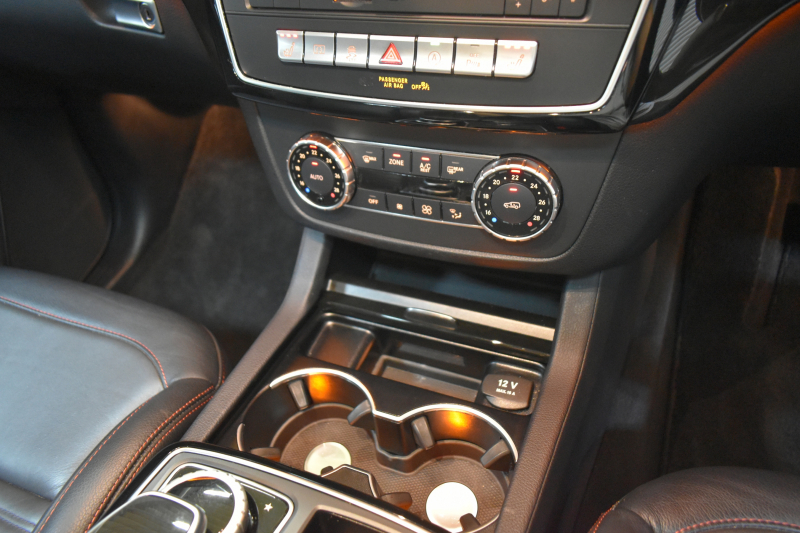 メルセデスベンツ GLE GLE350d 4ﾏﾁｯｸ ｸｰﾍﾟｽﾎﾟｰﾂ ﾚｰﾀﾞｰP 3.0ℓV型6気筒ﾀｰﾎﾞ 全席ﾋｰﾀｰ黒革 ﾊﾟﾉﾗﾏｻﾝﾙｰﾌ ﾊｰﾏﾝｶｰﾄﾞﾝ ﾃﾞｨｽﾄﾛ ﾌﾞﾗｲﾝﾄﾞｽﾎﾟｯﾄ ﾚｰﾝｷｰﾌﾟ AMGｴｱﾛ21AW ｻｲﾄﾞﾗﾝﾆﾝｸﾞﾎﾞｰﾄﾞ地ﾃﾞｼﾞﾅﾋﾞ360ｶﾒﾗ ﾊﾟｰｸﾄﾛ 2年保証