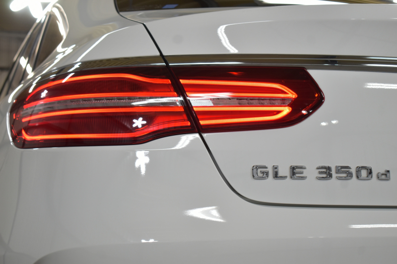 メルセデスベンツ GLE GLE350d 4ﾏﾁｯｸ ｸｰﾍﾟｽﾎﾟｰﾂ ﾚｰﾀﾞｰP 3.0ℓV型6気筒ﾀｰﾎﾞ 全席ﾋｰﾀｰ黒革 ﾊﾟﾉﾗﾏｻﾝﾙｰﾌ ﾊｰﾏﾝｶｰﾄﾞﾝ ﾃﾞｨｽﾄﾛ ﾌﾞﾗｲﾝﾄﾞｽﾎﾟｯﾄ ﾚｰﾝｷｰﾌﾟ AMGｴｱﾛ21AW ｻｲﾄﾞﾗﾝﾆﾝｸﾞﾎﾞｰﾄﾞ地ﾃﾞｼﾞﾅﾋﾞ360ｶﾒﾗ ﾊﾟｰｸﾄﾛ 2年保証