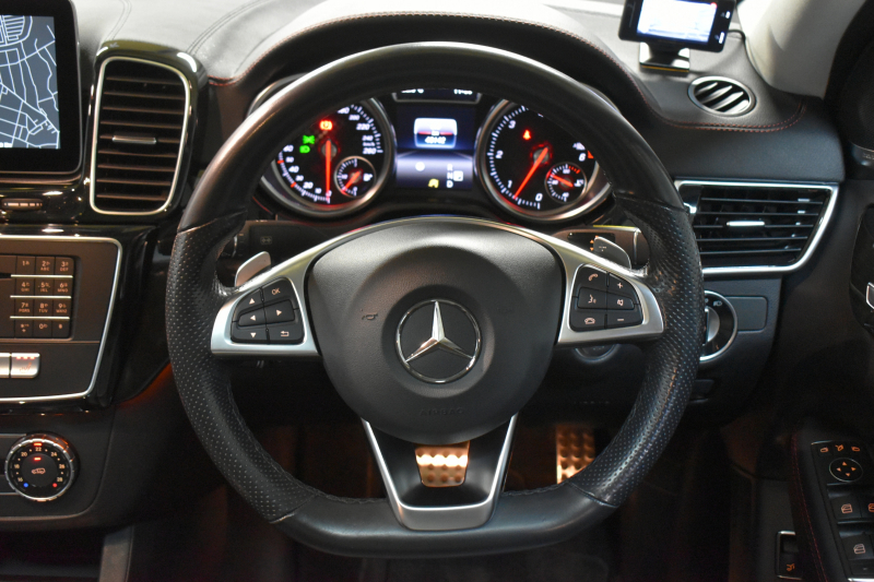 メルセデスベンツ GLE GLE350d 4ﾏﾁｯｸ ｸｰﾍﾟｽﾎﾟｰﾂ ﾚｰﾀﾞｰP 3.0ℓV型6気筒ﾀｰﾎﾞ 全席ﾋｰﾀｰ黒革 ﾊﾟﾉﾗﾏｻﾝﾙｰﾌ ﾊｰﾏﾝｶｰﾄﾞﾝ ﾃﾞｨｽﾄﾛ ﾌﾞﾗｲﾝﾄﾞｽﾎﾟｯﾄ ﾚｰﾝｷｰﾌﾟ AMGｴｱﾛ21AW ｻｲﾄﾞﾗﾝﾆﾝｸﾞﾎﾞｰﾄﾞ地ﾃﾞｼﾞﾅﾋﾞ360ｶﾒﾗ ﾊﾟｰｸﾄﾛ 2年保証