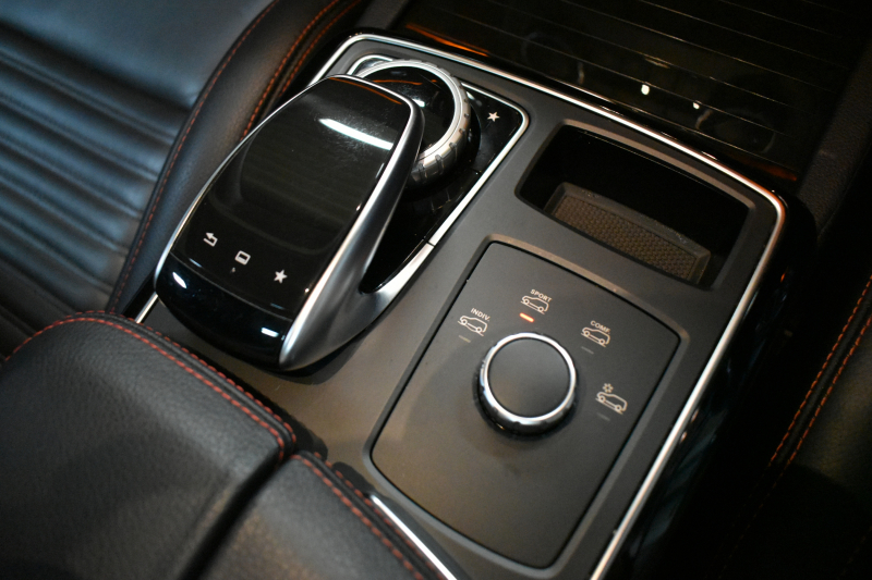 メルセデスベンツ GLE GLE350d 4ﾏﾁｯｸ ｸｰﾍﾟｽﾎﾟｰﾂ ﾚｰﾀﾞｰP 3.0ℓV型6気筒ﾀｰﾎﾞ 全席ﾋｰﾀｰ黒革 ﾊﾟﾉﾗﾏｻﾝﾙｰﾌ ﾊｰﾏﾝｶｰﾄﾞﾝ ﾃﾞｨｽﾄﾛ ﾌﾞﾗｲﾝﾄﾞｽﾎﾟｯﾄ ﾚｰﾝｷｰﾌﾟ AMGｴｱﾛ21AW ｻｲﾄﾞﾗﾝﾆﾝｸﾞﾎﾞｰﾄﾞ地ﾃﾞｼﾞﾅﾋﾞ360ｶﾒﾗ ﾊﾟｰｸﾄﾛ 2年保証