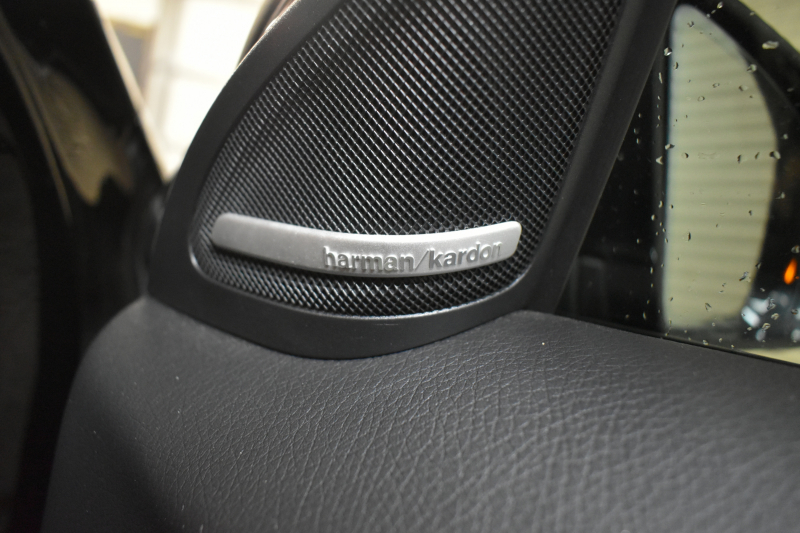 メルセデスベンツ GLA GLA220 4M ﾚｻﾞｰEXC ﾚｰﾀﾞｰSP  後期型 184馬力 4WD  ﾊﾟﾉﾗﾏｻﾝﾙｰﾌ ﾋｰﾀｰ黒革 ﾃﾞｨｽﾄﾛ Bｽﾎﾟｯﾄ 専用18AW&ﾊﾞﾝﾊﾟｰ 駐車支援 ｷｰGO ﾊｰﾏﾝK PTS ﾌｯﾄｹﾞｰﾄ 地ﾃﾞｼﾞBｶﾒﾗ 2年保証