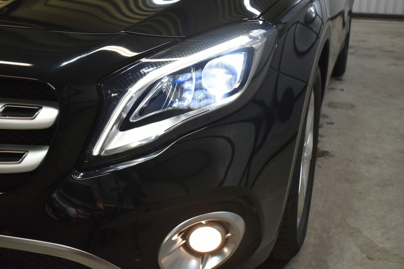 メルセデスベンツ GLA GLA220 4M ﾚｻﾞｰEXC ﾚｰﾀﾞｰSP  後期型 184馬力 4WD  ﾊﾟﾉﾗﾏｻﾝﾙｰﾌ ﾋｰﾀｰ黒革 ﾃﾞｨｽﾄﾛ Bｽﾎﾟｯﾄ 専用18AW&ﾊﾞﾝﾊﾟｰ 駐車支援 ｷｰGO ﾊｰﾏﾝK PTS ﾌｯﾄｹﾞｰﾄ 地ﾃﾞｼﾞBｶﾒﾗ 2年保証