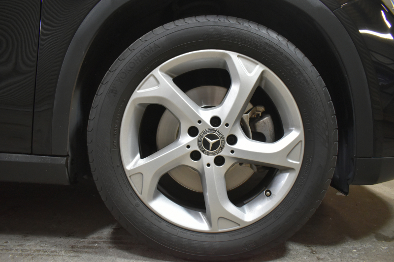 メルセデスベンツ GLA GLA220 4M ﾚｻﾞｰEXC ﾚｰﾀﾞｰSP  後期型 184馬力 4WD  ﾊﾟﾉﾗﾏｻﾝﾙｰﾌ ﾋｰﾀｰ黒革 ﾃﾞｨｽﾄﾛ Bｽﾎﾟｯﾄ 専用18AW&ﾊﾞﾝﾊﾟｰ 駐車支援 ｷｰGO ﾊｰﾏﾝK PTS ﾌｯﾄｹﾞｰﾄ 地ﾃﾞｼﾞBｶﾒﾗ 2年保証