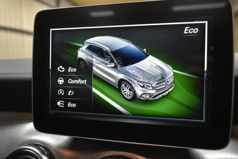 メルセデスベンツ GLA GLA220 4M ﾚｻﾞｰEXC ﾚｰﾀﾞｰSP  後期型 184馬力 4WD  ﾊﾟﾉﾗﾏｻﾝﾙｰﾌ ﾋｰﾀｰ黒革 ﾃﾞｨｽﾄﾛ Bｽﾎﾟｯﾄ 専用18AW&ﾊﾞﾝﾊﾟｰ 駐車支援 ｷｰGO ﾊｰﾏﾝK PTS ﾌｯﾄｹﾞｰﾄ 地ﾃﾞｼﾞBｶﾒﾗ 2年保証