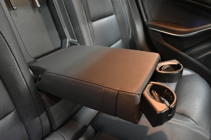 メルセデスベンツ GLA GLA220 4M ﾚｻﾞｰEXC ﾚｰﾀﾞｰSP  後期型 184馬力 4WD  ﾊﾟﾉﾗﾏｻﾝﾙｰﾌ ﾋｰﾀｰ黒革 ﾃﾞｨｽﾄﾛ Bｽﾎﾟｯﾄ 専用18AW&ﾊﾞﾝﾊﾟｰ 駐車支援 ｷｰGO ﾊｰﾏﾝK PTS ﾌｯﾄｹﾞｰﾄ 地ﾃﾞｼﾞBｶﾒﾗ 2年保証