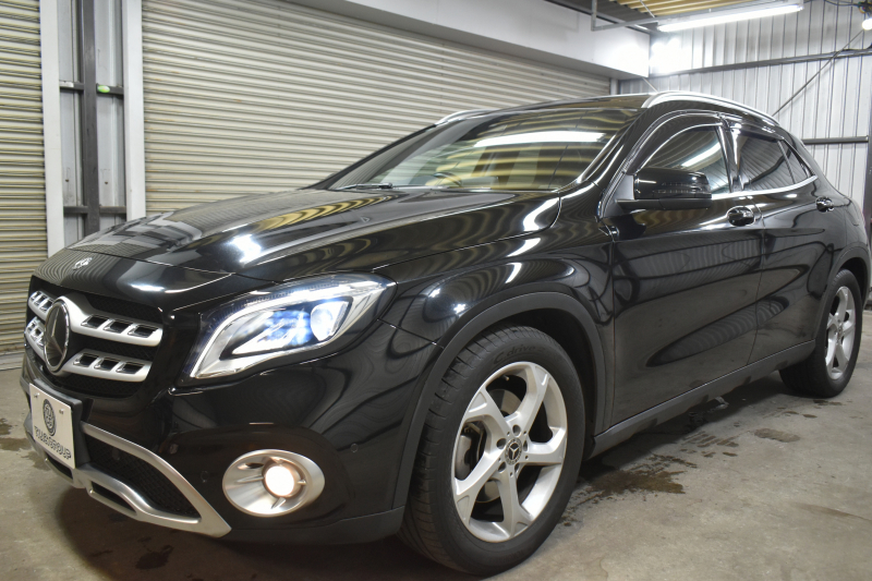 メルセデスベンツ GLA GLA220 4M ﾚｻﾞｰEXC ﾚｰﾀﾞｰSP  後期型 184馬力 4WD  ﾊﾟﾉﾗﾏｻﾝﾙｰﾌ ﾋｰﾀｰ黒革 ﾃﾞｨｽﾄﾛ Bｽﾎﾟｯﾄ 専用18AW&ﾊﾞﾝﾊﾟｰ 駐車支援 ｷｰGO ﾊｰﾏﾝK PTS ﾌｯﾄｹﾞｰﾄ 地ﾃﾞｼﾞBｶﾒﾗ 2年保証