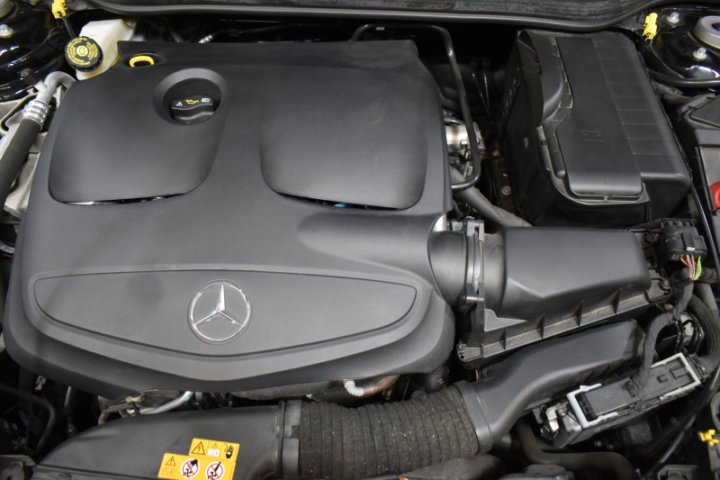 メルセデスベンツ GLA GLA220 4M ﾚｻﾞｰEXC ﾚｰﾀﾞｰSP  後期型 184馬力 4WD  ﾊﾟﾉﾗﾏｻﾝﾙｰﾌ ﾋｰﾀｰ黒革 ﾃﾞｨｽﾄﾛ Bｽﾎﾟｯﾄ 専用18AW&ﾊﾞﾝﾊﾟｰ 駐車支援 ｷｰGO ﾊｰﾏﾝK PTS ﾌｯﾄｹﾞｰﾄ 地ﾃﾞｼﾞBｶﾒﾗ 2年保証