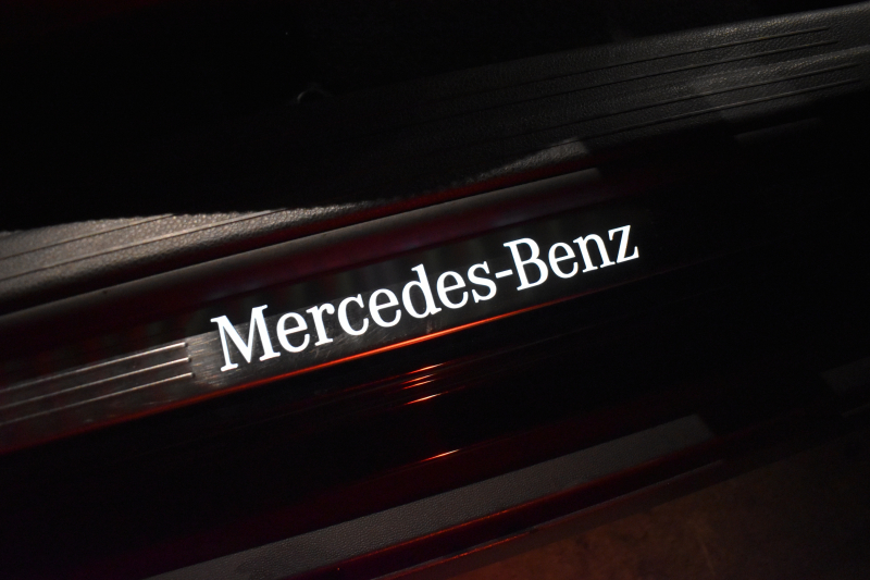 メルセデスベンツ GLA GLA220 4M ﾚｻﾞｰEXC ﾚｰﾀﾞｰSP  後期型 184馬力 4WD  ﾊﾟﾉﾗﾏｻﾝﾙｰﾌ ﾋｰﾀｰ黒革 ﾃﾞｨｽﾄﾛ Bｽﾎﾟｯﾄ 専用18AW&ﾊﾞﾝﾊﾟｰ 駐車支援 ｷｰGO ﾊｰﾏﾝK PTS ﾌｯﾄｹﾞｰﾄ 地ﾃﾞｼﾞBｶﾒﾗ 2年保証