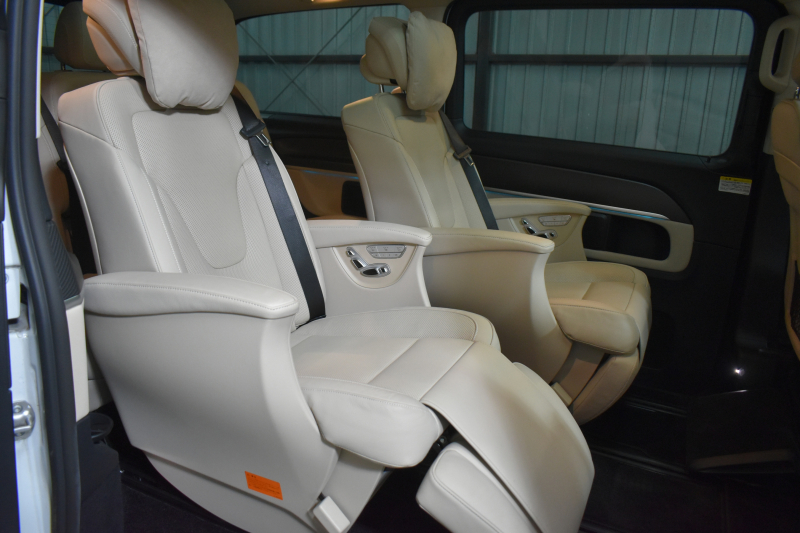 メルセデスベンツ Vクラス V220d ｱﾊﾞﾝｷﾞｬﾙﾄﾞ ﾛﾝｸﾞ EXCｼｰﾄP AMGﾗｲﾝ ﾚｰﾀﾞｰｾｰﾌﾃｨP 1ｵｰﾅｰ ﾊﾟﾉﾗﾏｻﾝﾙｰﾌ 革 AMGｴｱﾛ19AW ﾌﾞﾙﾒｽﾀｰｻｳﾝﾄﾞ MBUXﾅﾋﾞTV 360ｶﾒﾗ ﾃﾞｨｽﾄﾛ ﾌﾞﾗｲﾝﾄﾞS 両側電動ｽﾗｲﾄﾞﾄﾞｱ 2列目ﾋｰﾀｰｸｰﾗｰ革 2年保証