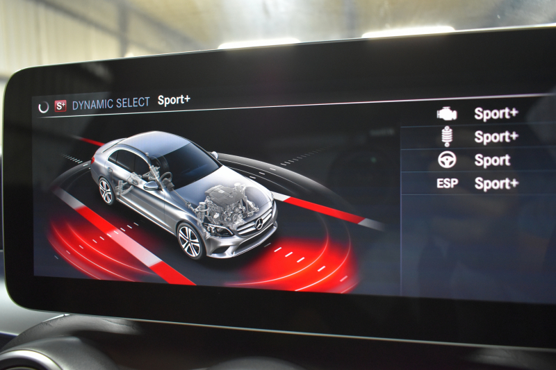 メルセデスベンツ Cクラス C200 AVG AMGﾗｲﾝ ﾚｰﾀﾞｰｾｰﾌﾃｨP 後期型 ﾋｰﾀｰ黒革 ﾃﾞｨｽﾄﾛ BSM Lﾁｪﾝｼﾞ 誤発進 AMGｴｱﾛ18AW ｷｰﾚｽGO ﾊﾟｰｸﾄﾛ LEDﾍｯﾄﾞﾗｲﾄ ﾏﾙﾁｱﾝﾋﾞｴﾝﾄ 地ﾃﾞｼﾞﾅﾋﾞBｶﾒﾗ 2年保証