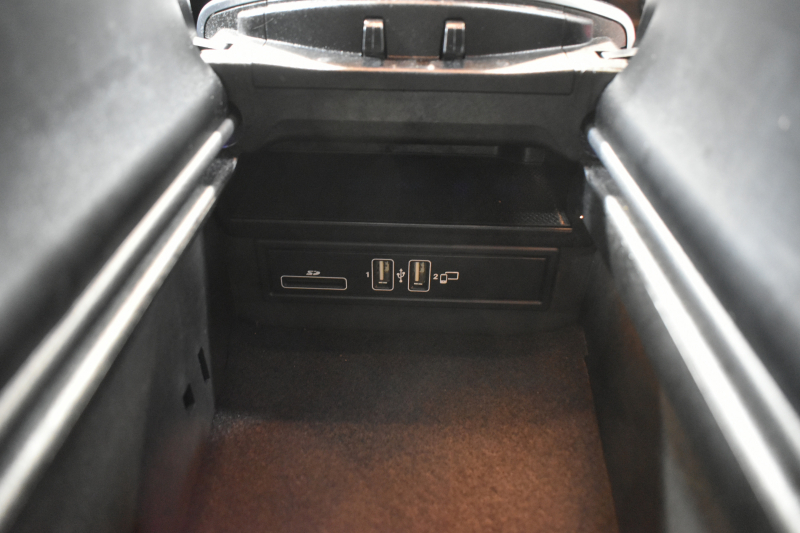 メルセデスベンツ Cクラス C200 AVG AMGﾗｲﾝ ﾚｰﾀﾞｰｾｰﾌﾃｨP 後期型 ﾋｰﾀｰ黒革 ﾃﾞｨｽﾄﾛ BSM Lﾁｪﾝｼﾞ 誤発進 AMGｴｱﾛ18AW ｷｰﾚｽGO ﾊﾟｰｸﾄﾛ LEDﾍｯﾄﾞﾗｲﾄ ﾏﾙﾁｱﾝﾋﾞｴﾝﾄ 地ﾃﾞｼﾞﾅﾋﾞBｶﾒﾗ 2年保証