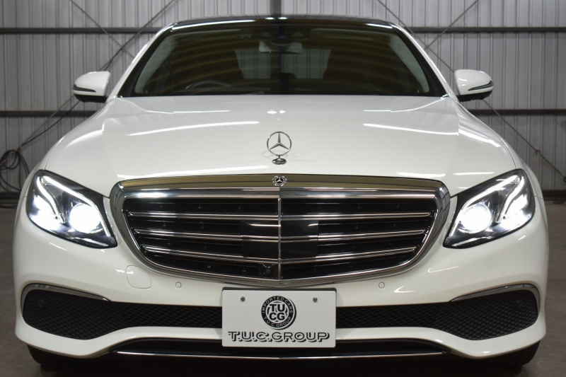 メルセデスベンツ Eクラス E450 4ﾏﾁｯｸ EXCLUSIVE ｴｸｽｸﾙｰｼﾌﾞPKG ﾚｰﾀﾞｰｾｰﾌﾃｨP 367馬力 V6 4WD ﾊﾟﾉﾗﾏｻﾝﾙｰﾌ ﾋｰﾀｰｸｰﾗｰ黒革 ﾃﾞｨｽﾄﾛ BSM Lﾁｪﾝｼﾞ 専用18AW ｷｰﾚｽGO PTS ﾌｯﾄﾄﾗﾝｸ ﾌﾞﾙﾒｽﾀｰS 地ﾃﾞｼﾞﾅﾋﾞ 360ｶﾒﾗ 2年保証