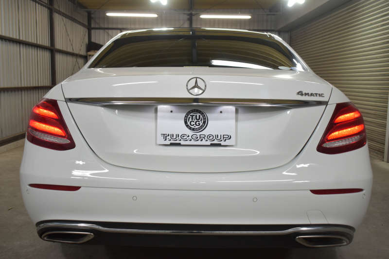 メルセデスベンツ Eクラス E450 4ﾏﾁｯｸ EXCLUSIVE ｴｸｽｸﾙｰｼﾌﾞPKG ﾚｰﾀﾞｰｾｰﾌﾃｨP 367馬力 V6 4WD ﾊﾟﾉﾗﾏｻﾝﾙｰﾌ ﾋｰﾀｰｸｰﾗｰ黒革 ﾃﾞｨｽﾄﾛ BSM Lﾁｪﾝｼﾞ 専用18AW ｷｰﾚｽGO PTS ﾌｯﾄﾄﾗﾝｸ ﾌﾞﾙﾒｽﾀｰS 地ﾃﾞｼﾞﾅﾋﾞ 360ｶﾒﾗ 2年保証