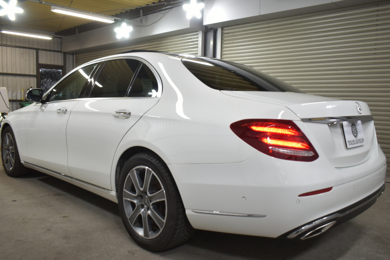 メルセデスベンツ Eクラス E450 4ﾏﾁｯｸ EXCLUSIVE ｴｸｽｸﾙｰｼﾌﾞP ﾚｰﾀﾞｰｾｰﾌﾃｨP 367馬力 V6 4WD ﾊﾟﾉﾗﾏｻﾝﾙｰﾌ ﾋｰﾀｰｸｰﾗｰ黒革 ﾌﾞﾙﾒｽﾀｰS ﾃﾞｨｽﾄﾛ BSM Lﾁｪﾝｼﾞ ｷｰﾚｽGO PTS ﾌｯﾄﾄﾗﾝｸ 地ﾃﾞｼﾞﾅﾋﾞ 360ｶﾒﾗ 2年保証
