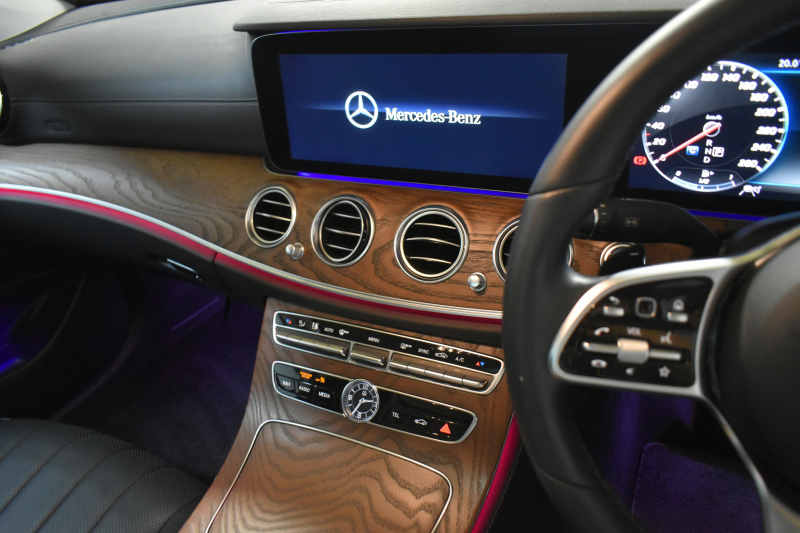 メルセデスベンツ Eクラス E450 4ﾏﾁｯｸ EXCLUSIVE ｴｸｽｸﾙｰｼﾌﾞPKG ﾚｰﾀﾞｰｾｰﾌﾃｨP 367馬力 V6 4WD ﾊﾟﾉﾗﾏｻﾝﾙｰﾌ ﾋｰﾀｰｸｰﾗｰ黒革 ﾃﾞｨｽﾄﾛ BSM Lﾁｪﾝｼﾞ 専用18AW ｷｰﾚｽGO PTS ﾌｯﾄﾄﾗﾝｸ ﾌﾞﾙﾒｽﾀｰS 地ﾃﾞｼﾞﾅﾋﾞ 360ｶﾒﾗ 2年保証