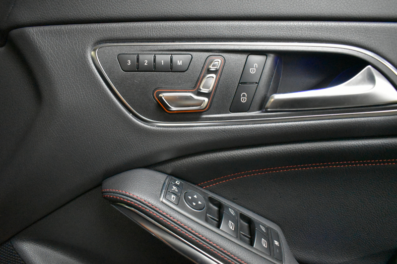 メルセデスベンツ CLAクラス CLA180 ｽﾎﾟｰﾂ AMGﾚｻﾞｰｴｸｽｸﾙｰｼﾌﾞ ﾚｰﾀﾞｰｾｰﾌﾃｨP 後期型  ﾊﾟﾉﾗﾏｻﾝﾙｰﾌ ﾋｰﾀｰ黒革 ﾊｰﾏﾝK ｷｰﾚｽGo ﾃﾞｨｽﾄﾛ Bｽﾎﾟｯﾄ AMGｴｱﾛ18AW LEDﾍｯﾄﾞ PTS 地ﾃﾞｼﾞBｶﾒﾗ 2年保証