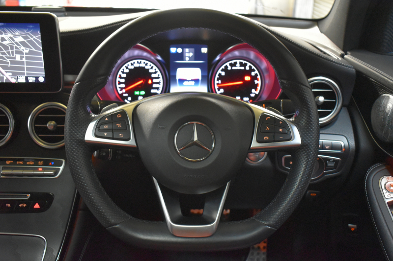 AMG GLCクーペ GLC43 4MATIC ｸｰﾍﾟ ﾚｻﾞｰｴｸｽｸﾙｰｼﾌﾞP ﾚｰﾀﾞｰｾｰﾌﾃｨP ｻﾝﾙｰﾌ 革 ﾌﾞﾙﾒｽﾀｰｻｳﾝﾄﾞ AMGｴｱﾛ20AW ﾍｯﾄﾞｱｯﾌﾟD ｴｱﾊﾞﾗﾝｽP ﾌｯﾄｹﾞｰﾄ ﾃﾞｨｽﾄﾛ ﾌﾞﾗｲﾝﾄﾞS ﾚｰﾝｷｰﾌﾟ ﾅﾋﾞTV 360ｶﾒﾗ ｷｰﾚｽｺﾞｰ 2年保証