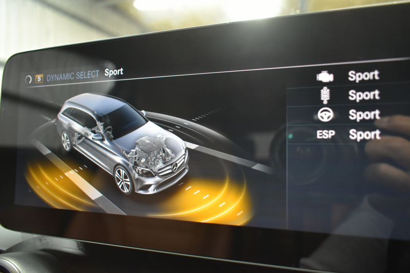 メルセデスベンツ Cクラス C200ﾜｺﾞﾝ ﾛｰﾚｳｽED AMGﾗｲﾝ ﾚｻﾞｰｴｸｽｸﾙｰｼﾌﾞP ﾚｰﾀﾞｰｾｰﾌﾃｨP 後期 革 ﾌﾞﾙﾒｽﾀｰ ﾍｯﾄﾞｱｯﾌﾟD 液晶ﾒｰﾀｰ ﾌｯﾄｹﾞｰﾄ AMGｴｱﾛ18AW ｴｱｻｽ ﾃﾞｨｽﾄﾛﾆｯｸ ﾌﾞﾗｲﾝﾄﾞｽﾎﾟｯﾄ ﾚｰﾝｷｰﾌﾟ ﾅﾋﾞTV ﾊﾞｯｸｶﾒﾗ ｷｰﾚｽｺﾞｰ 2年保証