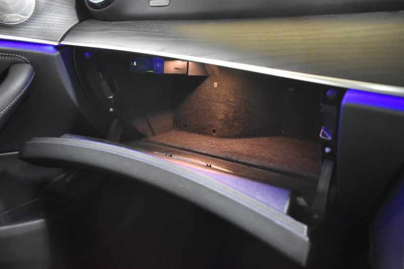 メルセデスベンツ Eクラス E200 4ﾏﾁｯｸ ﾜｺﾞﾝ AVG AMGﾗｲﾝ ﾚｰﾀﾞｰｾｰﾌﾃｨP BSG搭載 ﾊﾟﾉﾗﾏｻﾝﾙｰﾌ ﾋｰﾀｰ黒革 ﾃﾞｨｽﾄﾛﾆｯｸ ﾌﾞﾗｲﾝﾄﾞｽﾎﾟｯﾄ ﾚｰﾝﾁｪﾝｼﾞ  AMGｴｱﾛ19AW ｷｰﾚｽGO PTS ﾌｯﾄｹﾞｰﾄ 地ﾃﾞｼﾞﾅﾋﾞ 360ｶﾒﾗ 2年保証