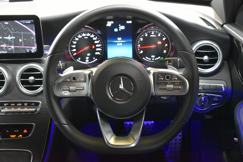 メルセデスベンツ Cクラス C200 4MATIC AVG AMGﾗｲﾝ  ﾚｰﾀﾞｰｾｰﾌﾃｨP 1ｵｰﾅｰ 後期 4WD ﾋｰﾀｰ革  AMGｴｱﾛ18AW ﾃﾞｨｽﾄﾛ ﾌﾞﾗｲﾝﾄﾞS ﾚｰﾝｷｰﾌﾟ PTS ﾅﾋﾞTV Bｶﾒﾗ ｷｰﾚｽｺﾞｰ ｱﾝﾋﾞｴﾝﾄﾗｲﾄ LEDﾗｲﾄ 2年保証