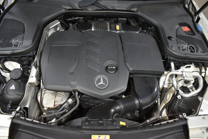 メルセデスベンツ Eクラス E220d AVG ｽﾎﾟｰﾂ ﾚｻﾞｰｴｸｽｸﾙｰｼﾌﾞ ﾚｰﾀﾞｰｾｰﾌﾃｨP 中期型 ﾃﾞｨｰｾﾞﾙ燃費21.0 ﾊﾟﾉﾗﾏｻﾝﾙｰﾌ 全席ﾋｰﾀｰ黒革 ﾌﾞﾙﾒｽﾀｰ HUD ﾃﾞｨｽﾄﾛ BSM Lﾁｪﾝｼﾞ AMGｴｱﾛ19AW ｷｰﾚｽGO ﾊﾟｰｸﾄﾛ 電動ﾄﾗﾝｸ 地ﾃﾞｼﾞﾅﾋﾞ 360ｶﾒﾗ 2年保証