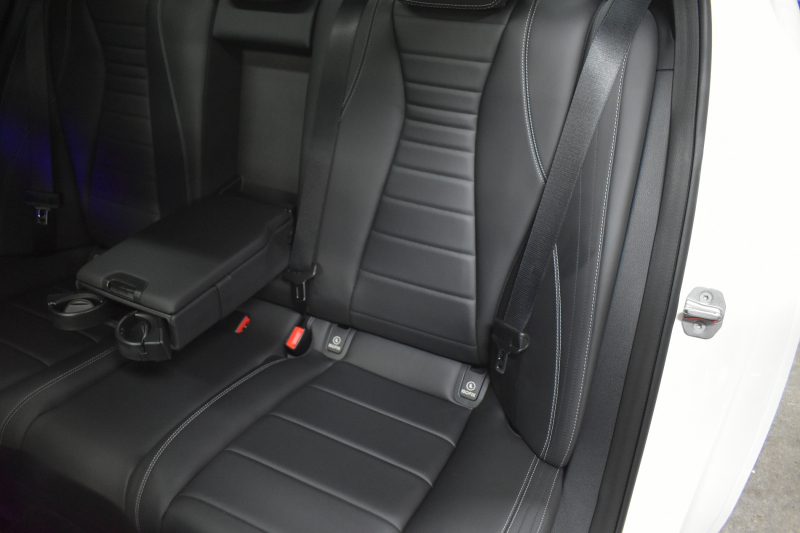 メルセデスベンツ Eクラス E220d AVG ｽﾎﾟｰﾂ ﾚｻﾞｰｴｸｽｸﾙｰｼﾌﾞ ﾚｰﾀﾞｰｾｰﾌﾃｨP 中期型 ﾃﾞｨｰｾﾞﾙ燃費21.0 ﾊﾟﾉﾗﾏｻﾝﾙｰﾌ 全席ﾋｰﾀｰ黒革 ﾌﾞﾙﾒｽﾀｰ HUD ﾃﾞｨｽﾄﾛ BSM Lﾁｪﾝｼﾞ AMGｴｱﾛ19AW ｷｰﾚｽGO ﾊﾟｰｸﾄﾛ 電動ﾄﾗﾝｸ 地ﾃﾞｼﾞﾅﾋﾞ 360ｶﾒﾗ 2年保証