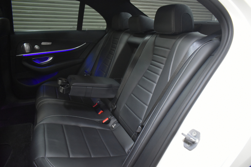 メルセデスベンツ Eクラス E200 AVGｽﾎﾟｰﾂ ﾚｻﾞｰｴｸｽｸﾙｰｼﾌﾞ ﾚｰﾀﾞｰｾｰﾌﾃｨP ﾊﾟﾉﾗﾏｻﾝﾙｰﾌ ﾋｰﾀｰ革 ﾌﾞﾙﾒｽﾀｰｻｳﾝﾄﾞ ｴｱﾊﾞﾗﾝｽP AMGｴｱﾛ19AW ﾃﾞｨｽﾄﾛﾆｯｸ ﾌﾞﾗｲﾝﾄﾞｽﾎﾟｯﾄ ﾚｰﾝｷｰﾌﾟ ﾅﾋﾞTV 360ｶﾒﾗ ｷｰﾚｽｺﾞｰ 2年保証