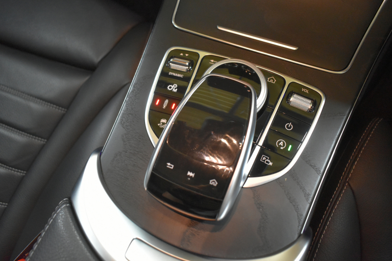 AMG Cクラス C43 4ﾏﾁｯｸ  ﾚｰﾀﾞｰｾｰﾌﾃｨP 後期 V6ﾂｲﾝﾀｰﾎﾞ 革 ﾌﾞﾙﾒｽﾀｰｻｳﾝﾄﾞ 液晶ﾒｰﾀｰ HUD ｴｱﾊﾞﾗﾝｽP ﾌｯﾄﾄﾗﾝｸ ｴｱﾛ19AW ﾃﾞｨｽﾄﾛ ﾌﾞﾗｲﾝﾄﾞS ﾚｰﾝｷｰﾌﾟ ﾏﾙﾁｶﾗｰｱﾝﾋﾞｴﾝﾄﾗｲﾄ ﾅﾋﾞTV ﾊﾞｯｸｶﾒﾗ ｷｰﾚｽｺﾞｰ 2年保証