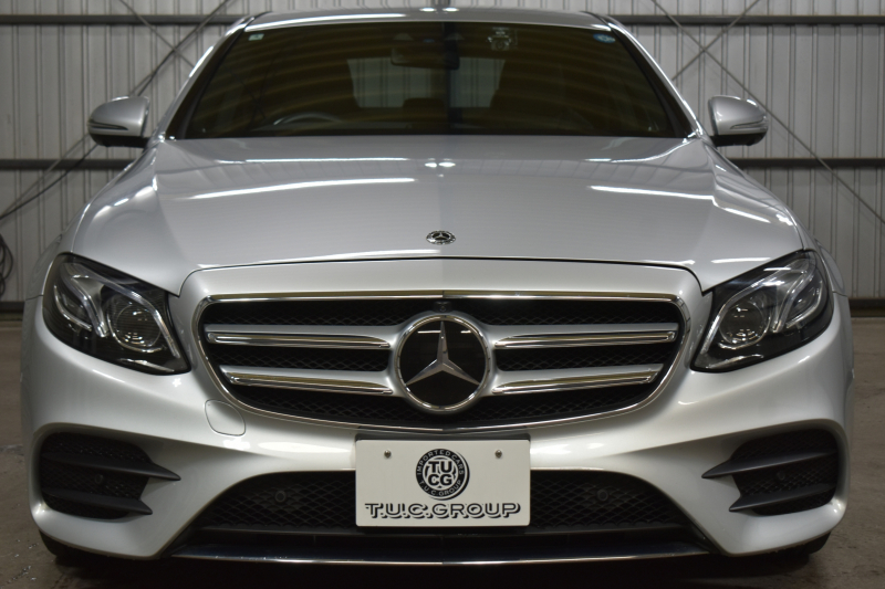 メルセデスベンツ Eクラス E220d AVG ｽﾎﾟｰﾂ ﾚｻﾞｰﾊﾟｯｹｰｼﾞ ﾚｰﾀﾞｰｾｰﾌﾃｨP ﾃﾞｨｰｾﾞﾙ燃費21.0km  全席ﾋｰﾀｰ黒革 ﾌﾞﾙﾒｽﾀｰ HUD ﾃﾞｨｽﾄﾛ BSM Lﾁｪﾝｼﾞ AMGｴｱﾛ19AW ｷｰﾚｽGO ﾊﾟｰｸﾄﾛ 電動ﾄﾗﾝｸ 地ﾃﾞｼﾞﾅﾋﾞ 360ｶﾒﾗ 2年保証