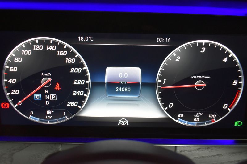 メルセデスベンツ Eクラス E220d AVG ｽﾎﾟｰﾂ ﾚｻﾞｰﾊﾟｯｹｰｼﾞ ﾚｰﾀﾞｰｾｰﾌﾃｨP ﾃﾞｨｰｾﾞﾙ燃費21.0km  全席ﾋｰﾀｰ黒革 ﾌﾞﾙﾒｽﾀｰ HUD ﾃﾞｨｽﾄﾛ BSM Lﾁｪﾝｼﾞ AMGｴｱﾛ19AW ｷｰﾚｽGO ﾊﾟｰｸﾄﾛ 電動ﾄﾗﾝｸ 地ﾃﾞｼﾞﾅﾋﾞ 360ｶﾒﾗ 2年保証