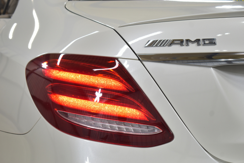 AMG Eクラス E43 4M ﾚｰﾀﾞｰｾｰﾌﾃｨP ﾃﾞｨｽﾄﾛﾆｯｸ ﾌﾞﾗｲﾝﾄﾞｽﾎﾟｯﾄ ﾚｰﾝﾁｪﾝｼﾞA ﾌﾞﾙﾒｽﾀｰS ﾐｰｺﾈｸﾄ 9速AT 401馬力 全席ﾋｰﾀｰ革  AMGｴｱﾛ20AW 地ﾃﾞｼﾞ360ｶﾒﾗ 2年保証