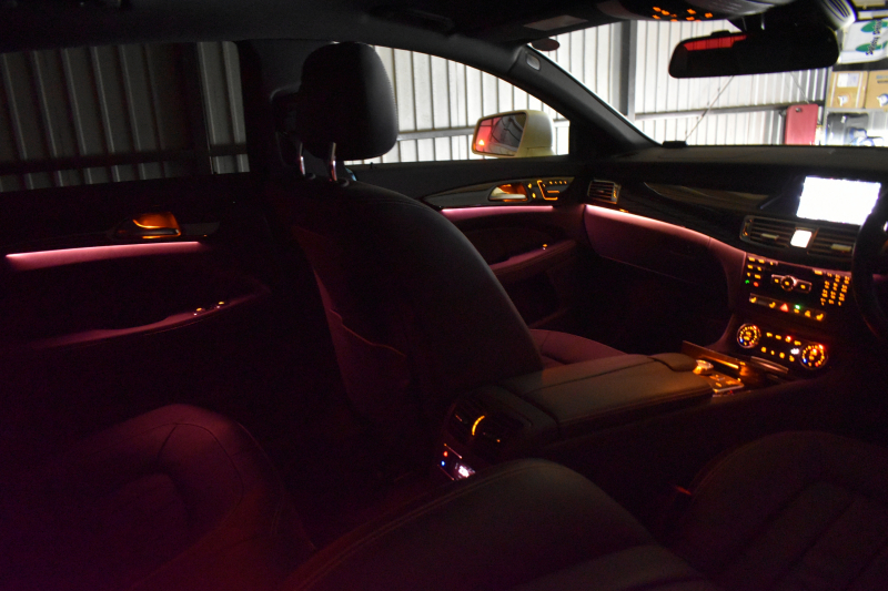 メルセデスベンツ CLS CLS350 ｼｭｰﾃﾝｸﾞﾌﾞﾚｰｸ AMGｽﾎﾟｰﾂ ﾚｰﾀﾞｰSP 1ｵｰﾅｰ 306馬力 全席ﾋｰﾀｰ黒革 ｻﾝﾙｰﾌ ﾃﾞｨｽﾄﾛ Bｽﾎﾟｯﾄ AMGｴｱﾛ19AW ｷｰGO 電動ｹﾞｰﾄ PTS 地ﾃﾞｼﾞBｶﾒﾗ 2年保証