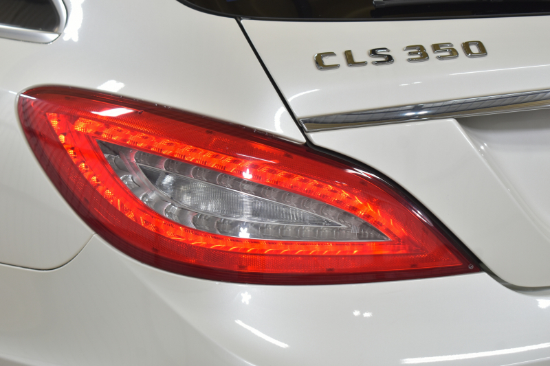 メルセデスベンツ CLS CLS350 ｼｭｰﾃﾝｸﾞﾌﾞﾚｰｸ AMGｽﾎﾟｰﾂ ﾚｰﾀﾞｰSP 1ｵｰﾅｰ 306馬力 全席ﾋｰﾀｰ黒革 ｻﾝﾙｰﾌ ﾃﾞｨｽﾄﾛ Bｽﾎﾟｯﾄ AMGｴｱﾛ19AW ｷｰGO 電動ｹﾞｰﾄ PTS 地ﾃﾞｼﾞBｶﾒﾗ 2年保証