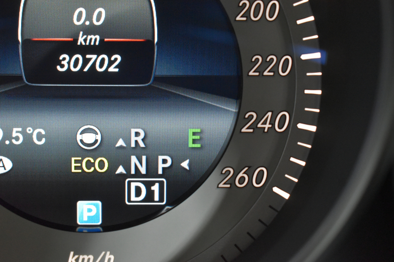メルセデスベンツ Eクラス E250ﾜｺﾞﾝ AVG AMGｽﾎﾟｰﾂP ﾚｰﾀﾞｰｾｰﾌﾃｨP 後期 ｼｰﾄﾋｰﾀｰ AMGｴｱﾛ18AW ﾃﾞｨｽﾄﾛﾆｯｸ ﾌﾞﾗｲﾝﾄﾞｽﾎﾟｯﾄ ﾚｰﾝｷｰﾌﾟ ｱﾝﾋﾞｴﾝﾄﾗｲﾄ LEDﾍｯﾄﾞﾗｲﾄ ﾅﾋﾞTV  360ｶﾒﾗ ｷｰﾚｽｺﾞｰ ｵｰﾄﾃｰﾙｹﾞｰﾄ 2年保証