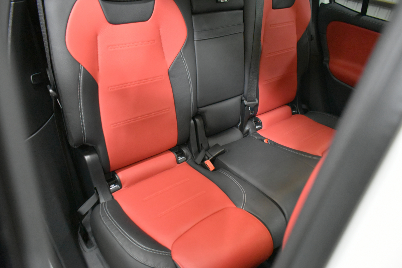 メルセデスベンツ GLB GLB35 4MATIC AMGﾊﾟﾌｫｰﾏﾝｽP AMGｱﾄﾞﾊﾞﾝｽﾄﾞP ﾅﾋﾞｹﾞｰｼｮﾝP ﾚｰﾀﾞｰｾｰﾌﾃｨP ﾊﾟﾉﾗﾏｻﾝﾙｰﾌ 革 ﾍｯﾄﾞｱｯﾌﾟD MBUXﾅﾋﾞTV ﾃﾞｨｽﾄﾛﾆｯｸ ﾌﾞﾗｲﾝﾄﾞS ｴｱﾛ19AW 360ｶﾒﾗ ｵｰﾄﾃｰﾙｹﾞｰﾄ ｷｰﾚｽｺﾞｰ 2年保証