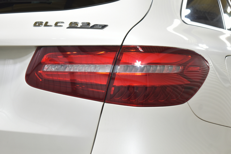 AMG GLC GLC63 S 4M+  ﾚｰﾀﾞｰSP 510馬力 9速AT ﾊﾟﾉﾗﾏｻﾝﾙｰﾌ ﾋｰﾀｰ黒革 ﾌﾞﾙﾒｽﾀｰS ﾃﾞｨｽﾄﾛ BSM AMGｴｱﾛ21AW Sｽﾃｯﾌﾟ ｷｰGo PTS ﾌｯﾄｹﾞｰﾄ ｴｱﾊﾞﾗﾝｽP 地ﾃﾞｼﾞ360ｶﾒﾗ 2年保証