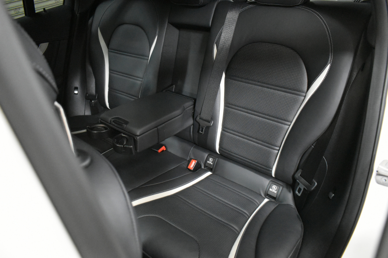 AMG GLC GLC63 S 4M+  ﾚｰﾀﾞｰSP 510馬力 9速AT ﾊﾟﾉﾗﾏｻﾝﾙｰﾌ ﾋｰﾀｰ黒革 ﾌﾞﾙﾒｽﾀｰS ﾃﾞｨｽﾄﾛ BSM AMGｴｱﾛ21AW Sｽﾃｯﾌﾟ ｷｰGo PTS ﾌｯﾄｹﾞｰﾄ ｴｱﾊﾞﾗﾝｽP 地ﾃﾞｼﾞ360ｶﾒﾗ 2年保証