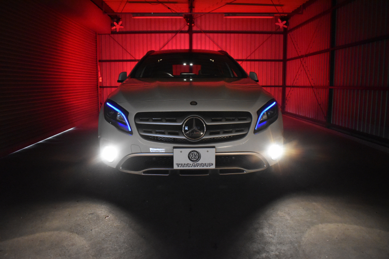 メルセデスベンツ GLA GLA220 4M ﾚｻﾞｰｴｸｽｸﾙｰｼﾌﾞﾌﾟﾚﾐｱﾑP  ﾚｰﾀﾞｰｾｰﾌﾃｨP 後期型 184馬力 4WD ﾊﾟﾉﾗﾏｻﾝﾙｰﾌ ﾋｰﾀｰ黒革 ﾃﾞｨｽﾄﾛ ﾌﾞﾗｲﾝﾄﾞｽﾎﾟｯﾄ 専用18AW&ﾊﾞﾝﾊﾟｰ 駐車支援 ｷｰGO ﾊｰﾏﾝｶｰﾄﾞﾝ PTS ﾌｯﾄｹﾞｰﾄ 地ﾃﾞｼﾞBｶﾒﾗ 2年保証