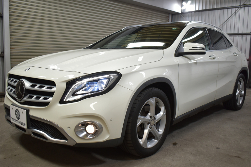 メルセデスベンツ GLA GLA220 4M ﾚｻﾞｰｴｸｽｸﾙｰｼﾌﾞﾌﾟﾚﾐｱﾑP  ﾚｰﾀﾞｰｾｰﾌﾃｨP 後期型 184馬力 4WD ﾊﾟﾉﾗﾏｻﾝﾙｰﾌ ﾋｰﾀｰ黒革 ﾃﾞｨｽﾄﾛ ﾌﾞﾗｲﾝﾄﾞｽﾎﾟｯﾄ 専用18AW&ﾊﾞﾝﾊﾟｰ 駐車支援 ｷｰGO ﾊｰﾏﾝｶｰﾄﾞﾝ PTS ﾌｯﾄｹﾞｰﾄ 地ﾃﾞｼﾞBｶﾒﾗ 2年保証