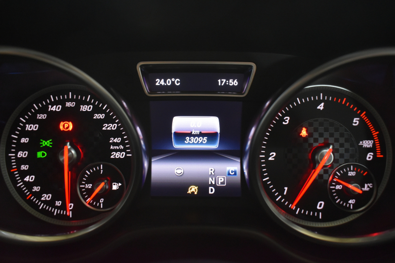 メルセデスベンツ GLE GLE350d 4ﾏﾁｯｸ ｽﾎﾟｰﾂ ﾚｰﾀﾞｰP 3.0ℓV型6気筒ﾀｰﾎﾞ 全席ﾋｰﾀｰ黒革 ﾊﾟﾉﾗﾏｻﾝﾙｰﾌ ﾊｰﾏﾝｶｰﾄﾞﾝ ﾃﾞｨｽﾄﾛ ﾌﾞﾗｲﾝﾄﾞｽﾎﾟｯﾄ ﾚｰﾝｷｰﾌﾟ AMGｴｱﾛ20AW ｻｲﾄﾞﾗﾝﾆﾝｸﾞﾎﾞｰﾄﾞ地ﾃﾞｼﾞﾅﾋﾞ360ｶﾒﾗ ﾊﾟｰｸﾄﾛ 2年保証