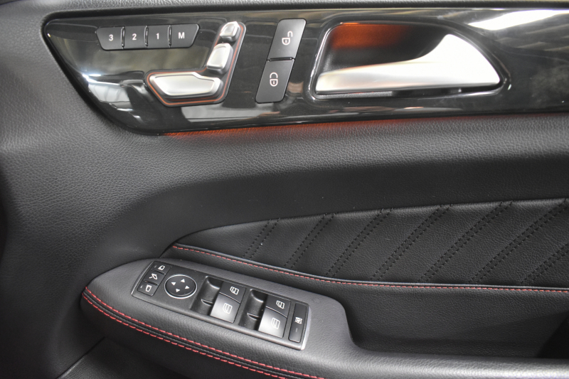 メルセデスベンツ GLE GLE350d 4ﾏﾁｯｸ ｽﾎﾟｰﾂ ﾚｰﾀﾞｰP 3.0ℓV型6気筒ﾀｰﾎﾞ 全席ﾋｰﾀｰ黒革 ﾊﾟﾉﾗﾏｻﾝﾙｰﾌ ﾊｰﾏﾝｶｰﾄﾞﾝ ﾃﾞｨｽﾄﾛ ﾌﾞﾗｲﾝﾄﾞｽﾎﾟｯﾄ ﾚｰﾝｷｰﾌﾟ AMGｴｱﾛ20AW ｻｲﾄﾞﾗﾝﾆﾝｸﾞﾎﾞｰﾄﾞ地ﾃﾞｼﾞﾅﾋﾞ360ｶﾒﾗ ﾊﾟｰｸﾄﾛ 2年保証