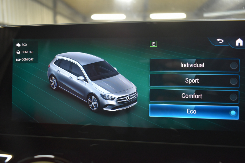 メルセデスベンツ Bクラス B200d AMGﾗｲﾝ AMGﾚｻﾞｰｴｸｽｸﾙｰｼﾌﾞP ｱﾄﾞﾊﾞﾝｽﾄﾞP ﾅﾋﾞｹﾞｰｼｮﾝP ﾚｰﾀﾞｰｾｰﾌﾃｨP ﾊﾟﾉﾗﾏｻﾝﾙｰﾌ 革 HUD 360ｶﾒﾗ ｱﾄﾞﾊﾞﾝｽﾄﾞｻｳﾝﾄﾞ AMGｴｱﾛ18AW ﾃﾞｨｽﾄﾛ ﾌﾞﾗｲﾝﾄﾞS ﾚｰﾝｷｰﾌﾟ MBUXﾅﾋﾞTV ﾌｯﾄｹﾞｰﾄ 2年保証