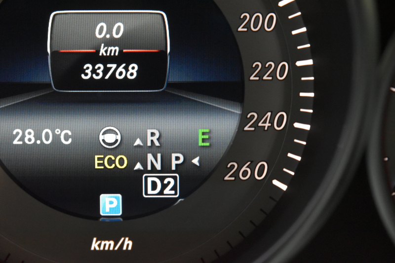 メルセデスベンツ Eクラス E300 ｱﾊﾞﾝｷﾞｬﾙﾄﾞ AMGｽﾎﾟｰﾂP ﾚｰﾀﾞｰｾｰﾌﾃｨP  直噴V6Eg 252馬力 全席ﾋｰﾀｰ黒革 ﾃﾞｨｽﾄﾛﾆｯｸﾌﾟﾗｽ ﾌﾞﾗｲﾝﾄﾞｽﾎﾟｯﾄ ﾚｰﾝｷｰﾌﾟ ｷｰﾚｽGo 地ﾃﾞｼﾞ360ｶﾒﾗ 2年保証