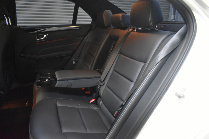 メルセデスベンツ Eクラス E300 ｱﾊﾞﾝｷﾞｬﾙﾄﾞ AMGｽﾎﾟｰﾂP ﾚｰﾀﾞｰｾｰﾌﾃｨP  直噴V6Eg 252馬力 全席ﾋｰﾀｰ黒革 ﾃﾞｨｽﾄﾛﾆｯｸﾌﾟﾗｽ ﾌﾞﾗｲﾝﾄﾞｽﾎﾟｯﾄ ﾚｰﾝｷｰﾌﾟ ｷｰﾚｽGo 地ﾃﾞｼﾞ360ｶﾒﾗ 2年保証