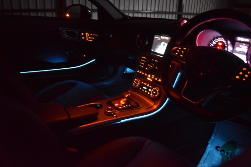 メルセデスベンツ SLCクラス SLC200 ｽﾎﾟｰﾂ ﾚｰﾀﾞｰｾｰﾌﾃｨP ﾀﾞｲﾅﾐｯｸﾊﾝﾄﾞﾘﾝｸﾞP 1ｵｰﾅｰ車両 ﾏｼﾞｯｸｽｶｲ ﾋｰﾀｰ&ｴｱｽｶｰﾌ黒革 ﾃﾞｨｽﾄﾛ BSM Lｷｰﾌﾟ AMGｴｱﾛ18AW ｷｰﾚｽGO PTS ﾊｰﾏﾝｶｰﾄﾞﾝS ﾏﾙﾁｶﾗｰｱﾝﾋﾞｴﾝﾄ LEDﾍｯﾄﾞﾗｲﾄ地ﾃﾞｼﾞﾅﾋﾞ Bｶﾒﾗ 2年保証
