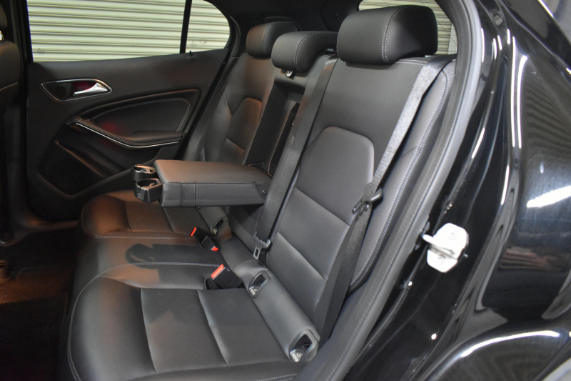 メルセデスベンツ GLA GLA220 4ﾏﾁｯｸ ﾌﾟﾚﾐｱﾑP  ﾚｰﾀﾞｰｾｰﾌﾃｨP 後期  4WD ﾊﾟﾉﾗﾏｻﾝﾙｰﾌ ﾊｰﾏﾝｶｰﾄﾞﾝｻｳﾝﾄﾞ ﾏﾙﾁｶﾗｰｱﾝﾋﾞｴﾝﾄ 革 ﾅﾋﾞTV ﾃﾞｨｽﾄﾛ ﾌﾞﾗｲﾝﾄﾞS ﾚｰﾝｷｰﾌﾟ ﾌｯﾄｹﾞｰﾄ ﾊﾞｯｸｶﾒﾗ ｷｰﾚｽｺﾞｰ 2年保証