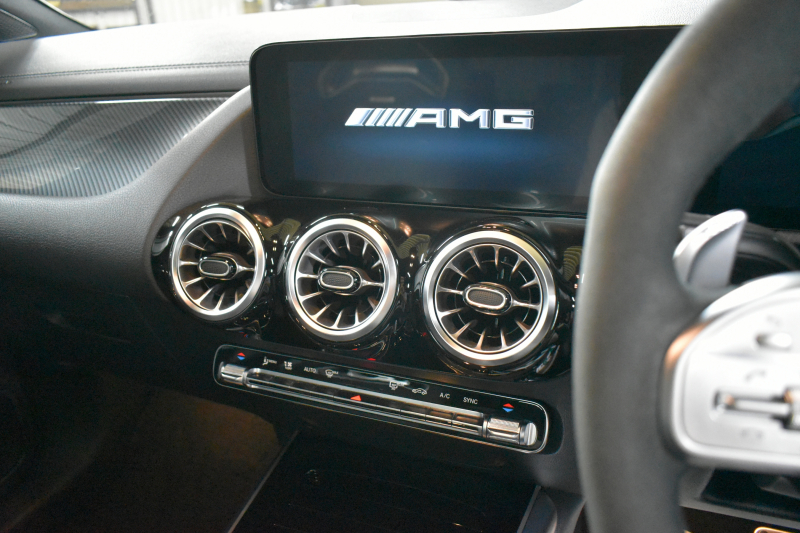 AMG GLA AMG GLA GLA45 S 4ﾏﾁｯｸﾌﾟﾗｽ AMGﾊﾟﾌｫｰﾏﾝｽP AMGｱﾄﾞﾊﾞﾝｽﾄﾞP ﾚｰﾀﾞｰｾｰﾌﾃｨP ﾊﾟﾉﾗﾏｻﾝﾙｰﾌ  革 ﾍﾞﾝﾁﾚｰﾀｰ ﾊﾟﾌｫｰﾏﾝｽｴｸﾞｿﾞｰｽﾄ HUD ｱﾄﾞﾊﾞﾝｽﾄﾞｻｳﾝﾄﾞ MBUXﾅﾋﾞTV 360ｶﾒﾗ ﾌｯﾄｹﾞｰﾄ ﾃﾞｨｽﾄﾛ ﾌﾞﾗｲﾝﾄﾞS 2年保証