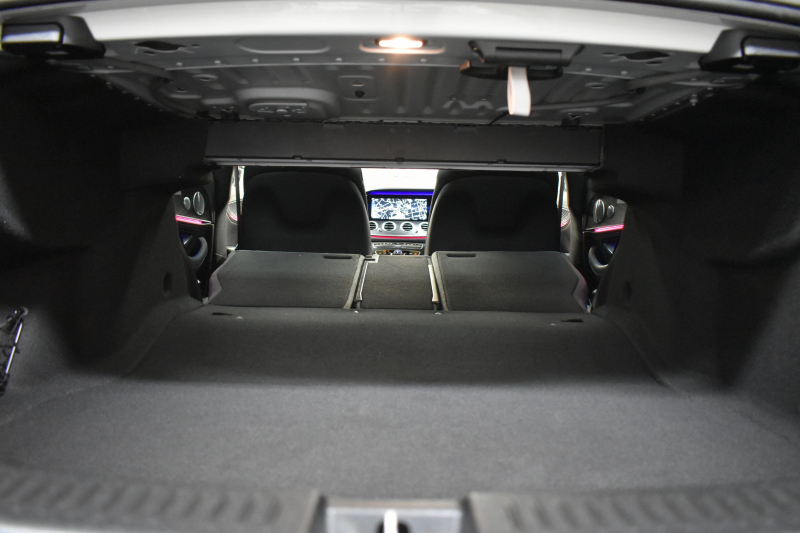 メルセデスベンツ Eクラス E300 ｱﾊﾞﾝｷﾞｬﾙﾄﾞｽﾎﾟｰﾂ ｴｸｽｸﾙｰｼﾌﾞﾚｰﾀﾞｰｾｰﾌﾃｨP 中期型 1ｵｰﾅ 高出力258馬力 ｻﾝﾙｰﾌ 全席ﾋｰﾀｰ黒革 ﾌﾞﾙﾒｽﾀｰ ﾍｯﾄﾞｱｯﾌﾟD ｴｱﾊﾞﾗﾝｽP ﾃﾞｨｽﾄﾛﾆｯｸ ﾌﾞﾗｲﾝﾄﾞS AMGｴｱﾛ19AW ﾌｯﾄｹﾞｰﾄ ﾅﾋﾞTV 360ｶﾒﾗ ｷｰﾚｽｺﾞｰ 2年保証